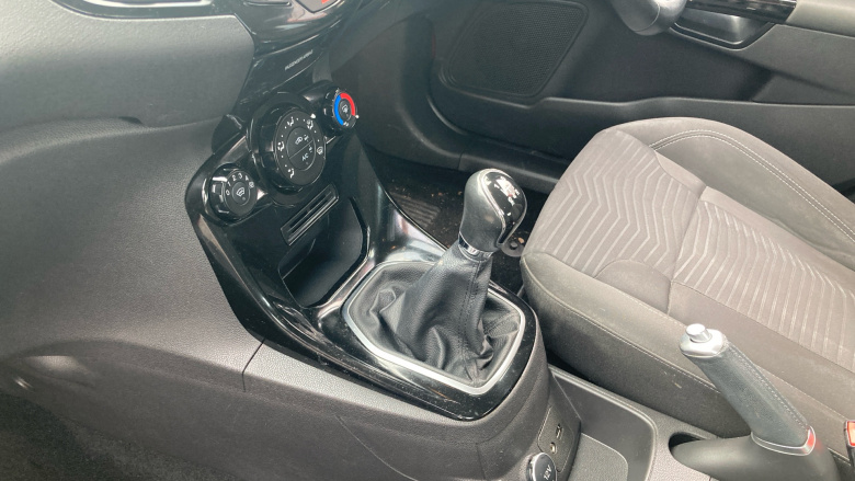 Ford Fiesta 1.25 82 Zetec 5dr Petrol Hatchback